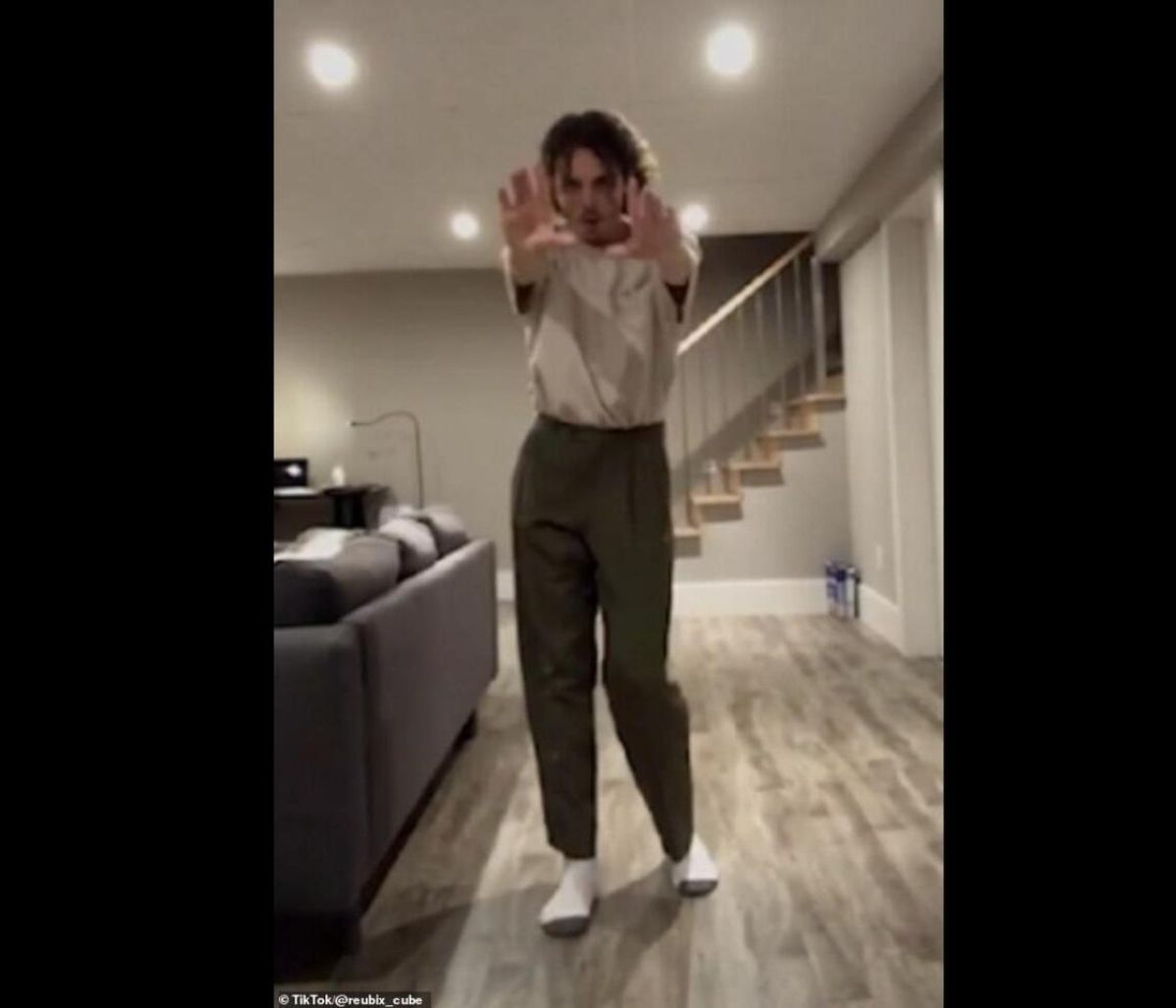 Έκανε βίντεο στο Tik Tok και ξαφνικά συνέβη κάτι ανατριχιαστικό (photos+video)