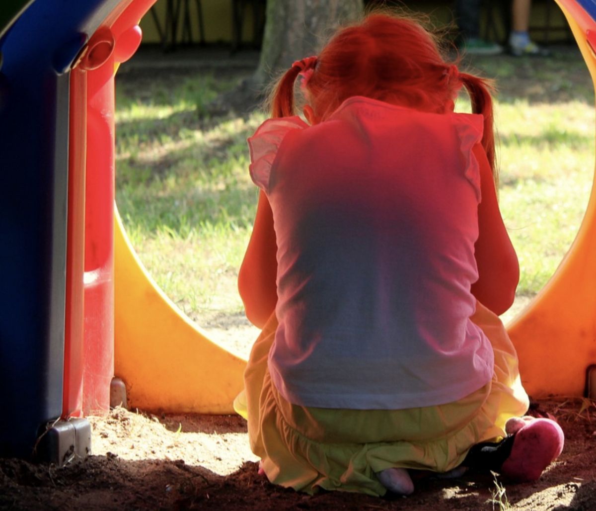 Έπαιζε κρυφτό και παγιδεύτηκε σε «τρελό» σημείο (photos)