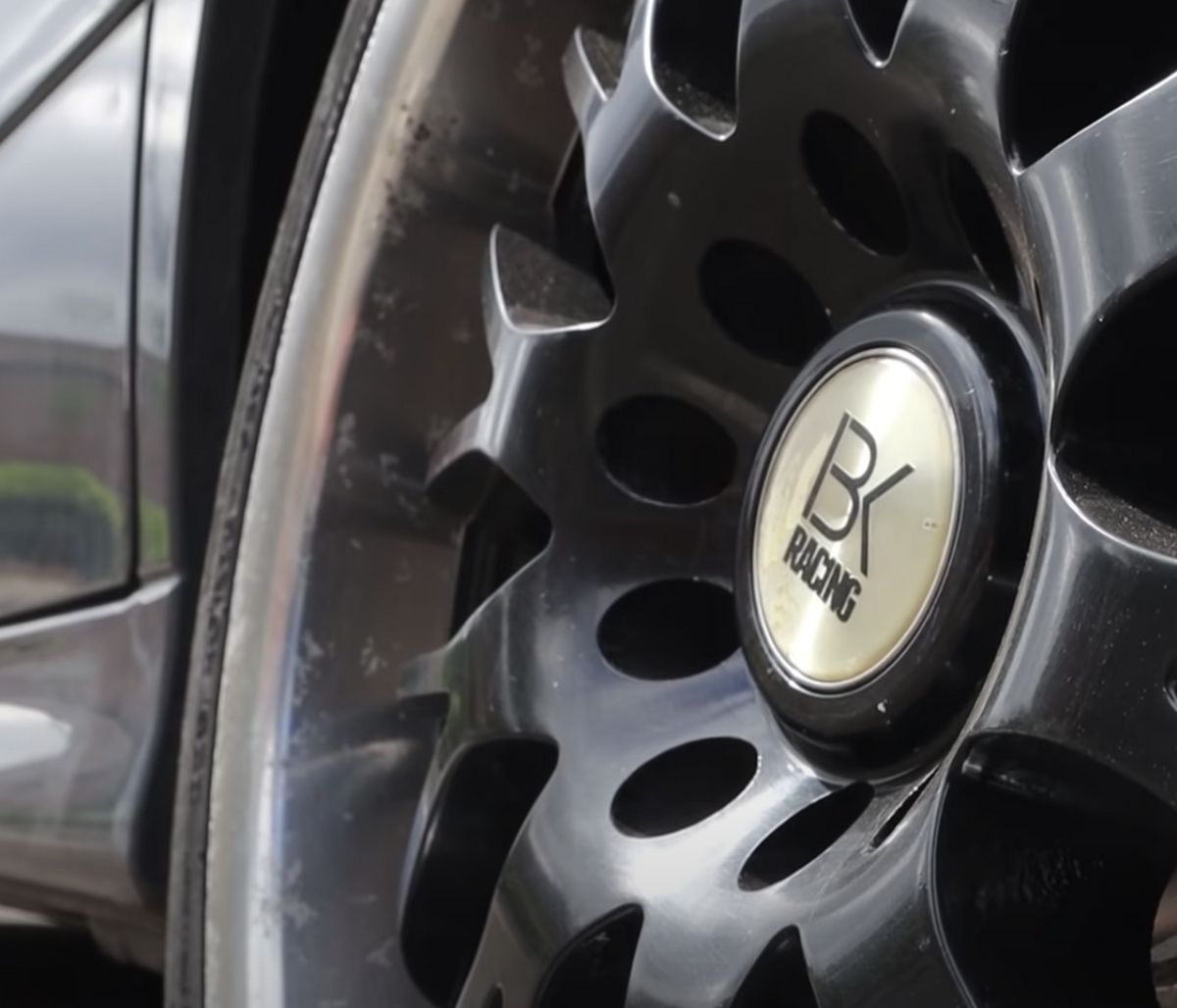 Απίστευτο: Αγόρασε αυτοκίνητο με 168 ευρώ μέσω Instagram (video)