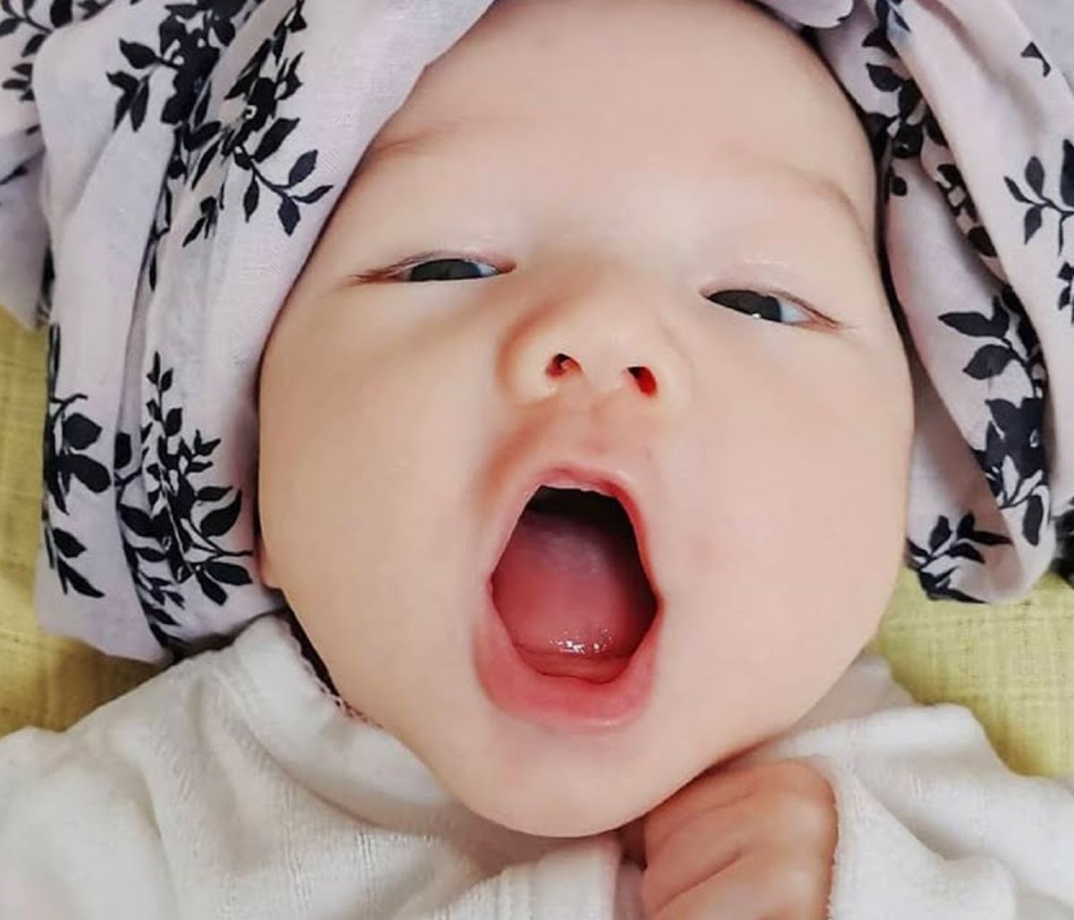 Αξιολάτρευτα μωράκια τη στιγμή που λένε την πρώτη τους λέξη (vid)