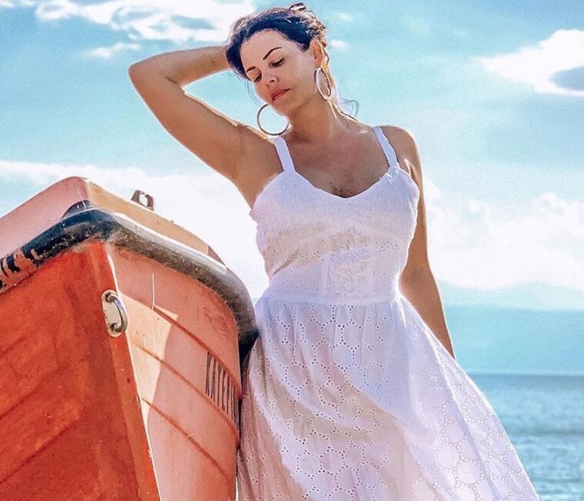 Η Μαρία Κορινθίου ποζάρει σαν γοργόνα και «ρίχνει» το Instagram (photos)