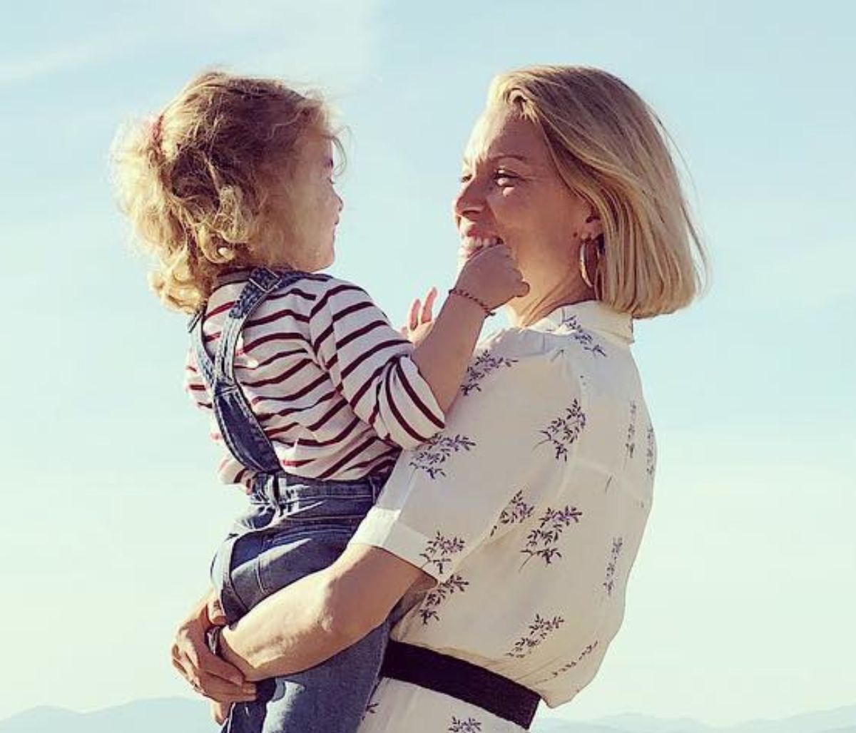 Βίκυ Καγιά: Η κόρη της έχει γούστο & αυτές οι φώτο το αποδεικνύουν (pics)