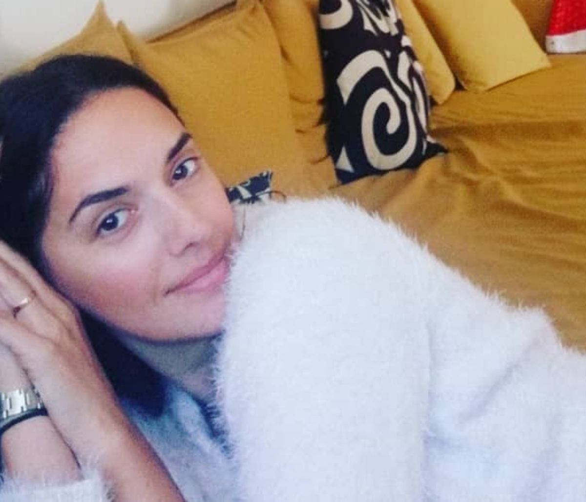 Νόνη Δούνια: Βάφει με τον γιο της το δωμάτιό του (pics)