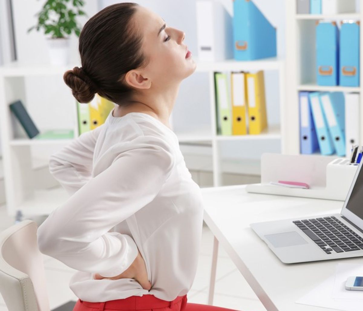 Πόνος στην πλάτη: Έτσι θα τον αντιμετωπίσετε (εικόνες)