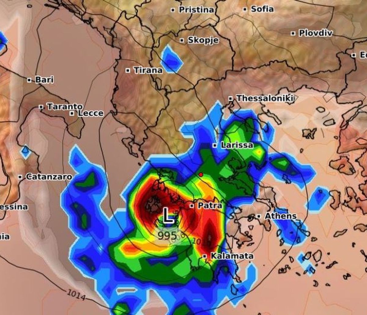Κυκλώνας Ιανός: Σπάει σε δύο κομμάτια το μέτωπο και δημιουργεί σύγκλιση στην κεντρική Ελλάδα