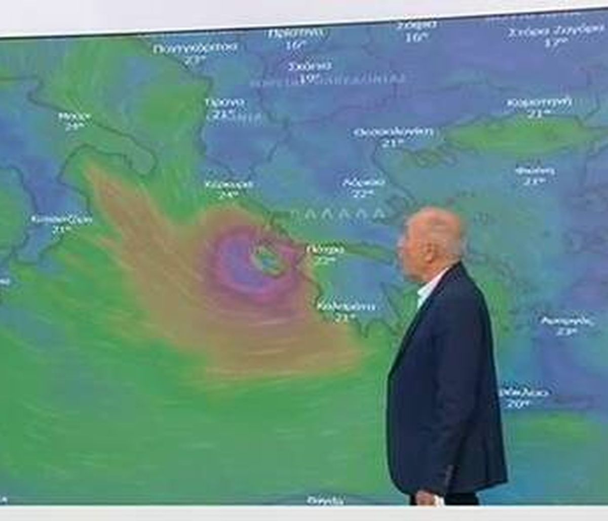 Κυκλώνας Ιανός: Πότε θα χτυπήσει το νέο μέτωπο! Ο Τάσος Αρνιακός αναλύει τη σύγκλιση