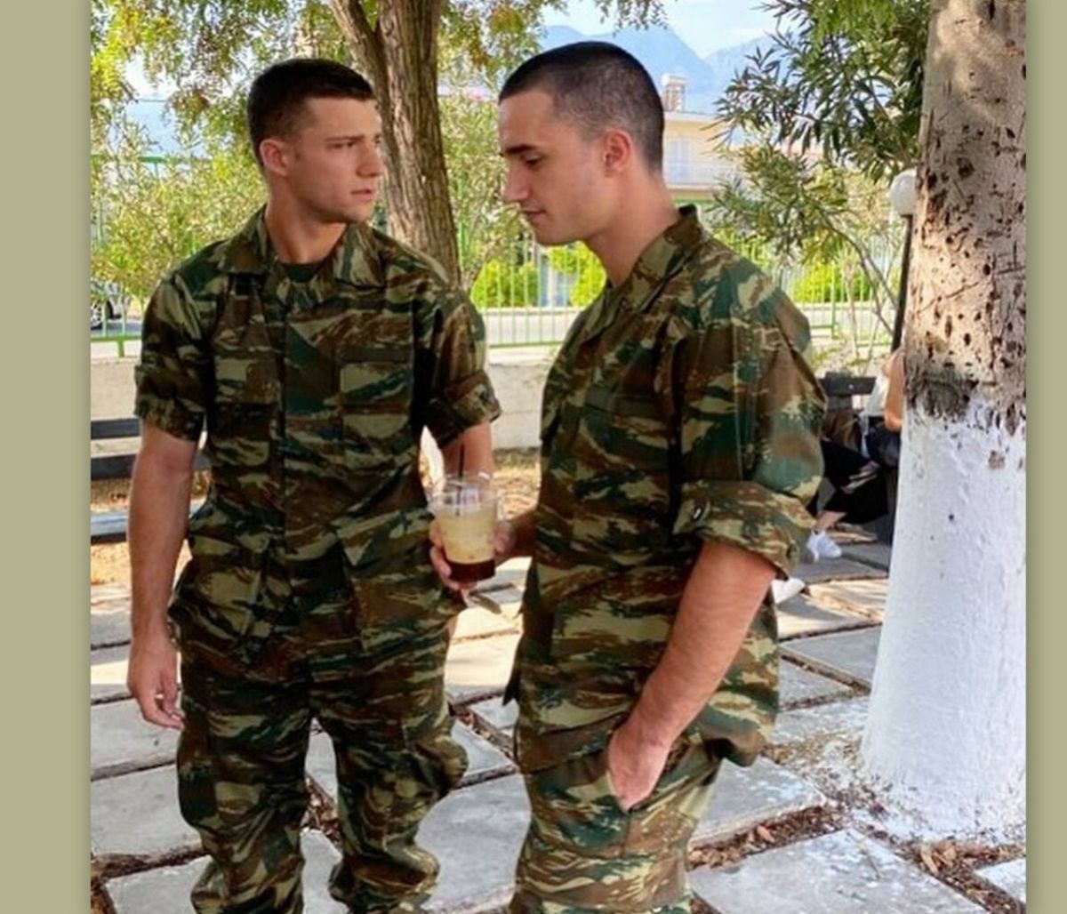 Μαρία Μπακοδήμου: Τα δάκρυά της όταν οι γιοι της μπήκαν στο στρατό!