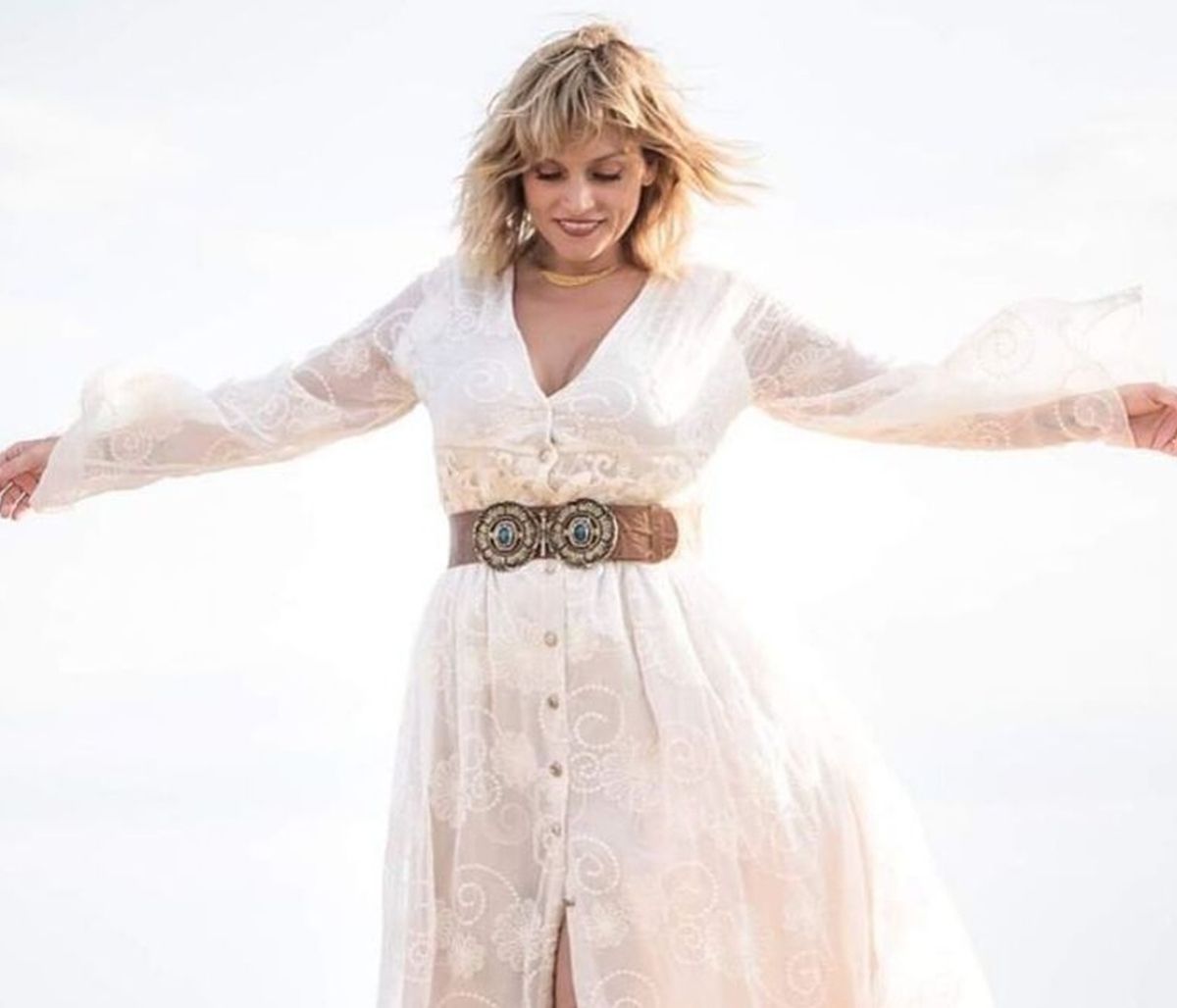 Ελεονώρα Ζουγανέλη: Η πρόβα νυφικού και η σχεδιάστρια που ανέλαβε τη ραφή του