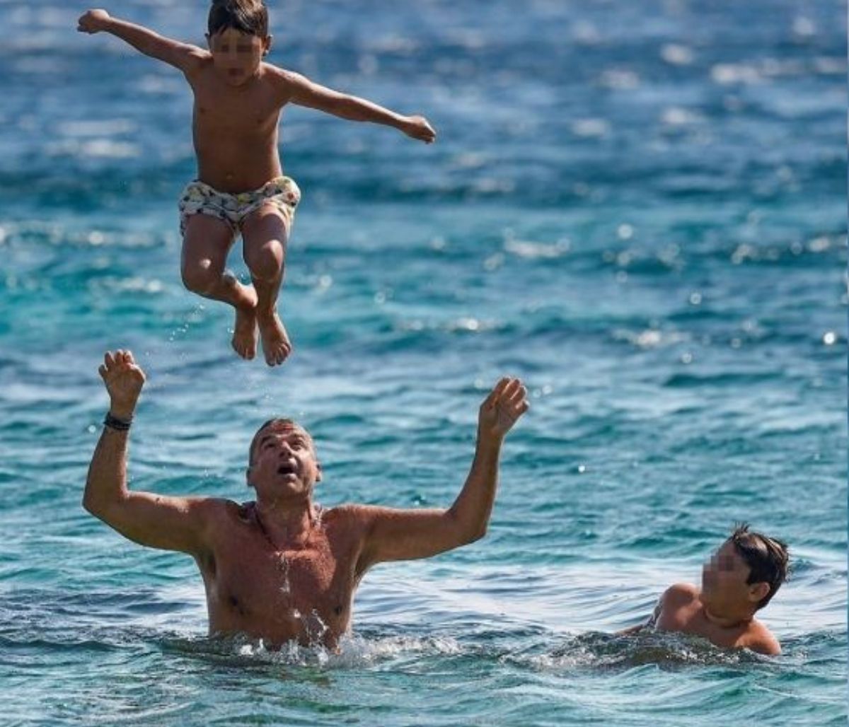 Δείτε το κρυφό ταλέντο του γιου του Γιώργου Λιάγκα (pics)