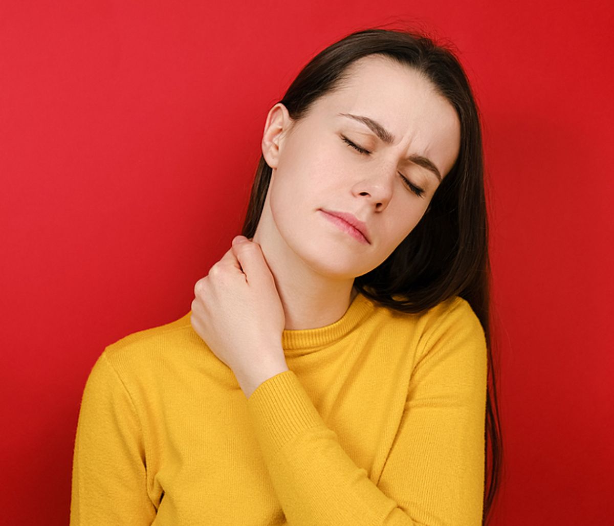 Ινομυαλγία: Ποιοι κινδυνεύουν & με ποια συμπτώματα εκδηλώνεται (εικόνες)