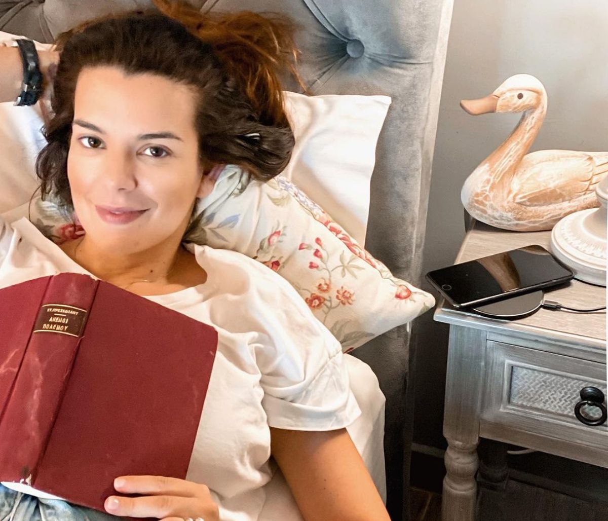 Νικολέττα Ράλλη: Βόλτα με τη μπέμπα της εν μέσω καραντίνας