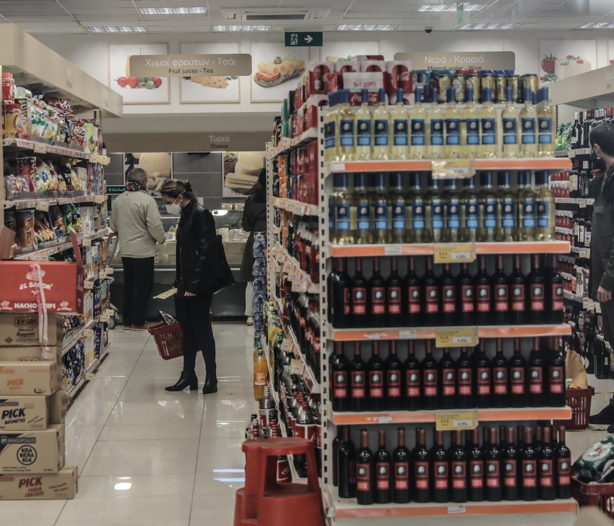 Σούπερ μάρκετ: Άλλαξε το ωράριο – Ποιες ώρες και μέρες θα είναι ανοιχτά