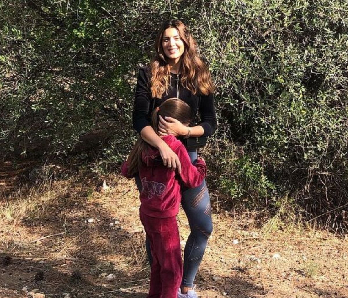 Σταματίνα Τσιμτσιλή: Δείτε τι έκαναν οι κόρες της χθες βράδυ