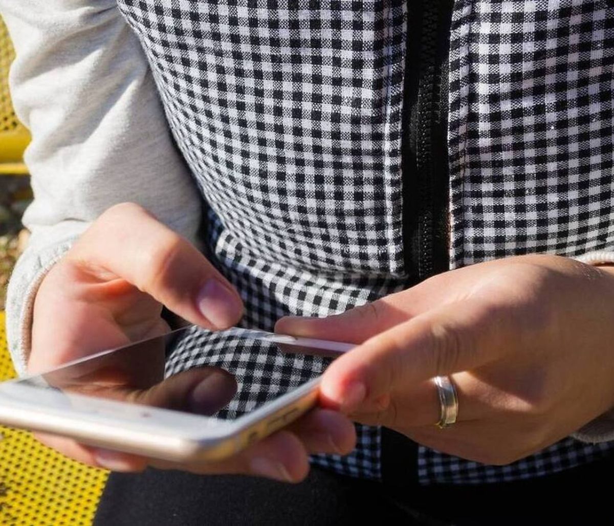 SMS 13033: Πώς να στείλετε αυτόματα μηνύματα χωρίς να ψάχνετε τους κωδικούς