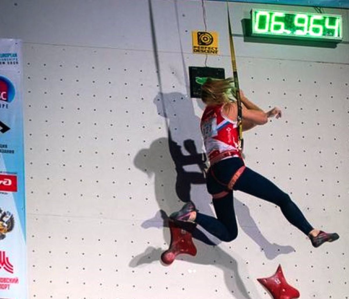 Τύφλα να έχει ο Spiderman! Τρομερό ρεκόρ Ρωσίδας στην αναρρίχηση  (photos+video)