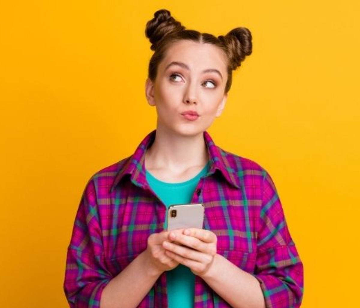 Τι SMS θα στείλουν τα 12 ζώδια στην έκλειψη;