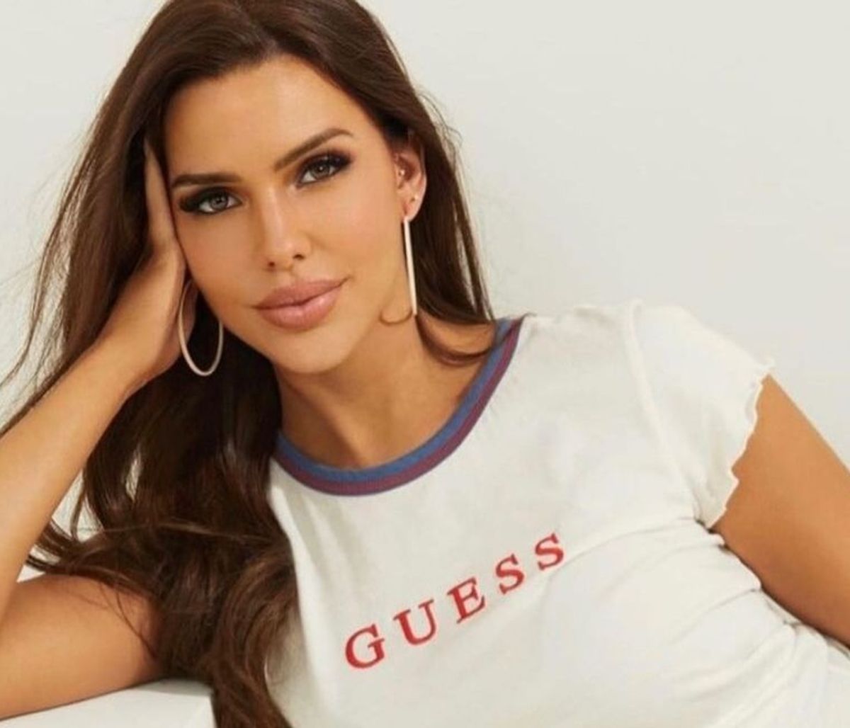 Θέλετε να μάθετε αν τα αγόρια σας είναι πιστά; Αυτή η γυναίκα θα σας βοηθήσει! (pics)