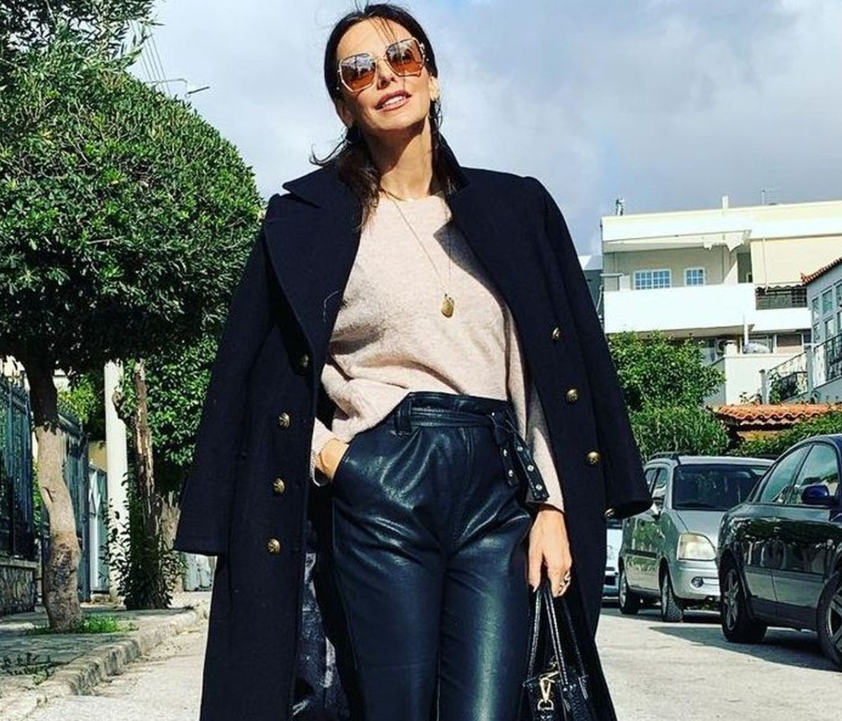 Μπέττυ Μαγγίρα: Θα ξετρελαθείς με το στολισμένο σαλόνι της!