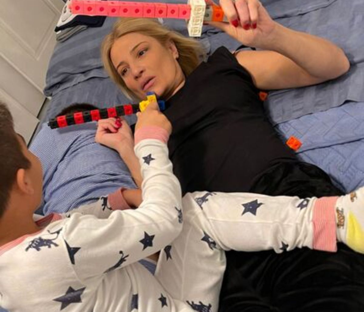 Φαίη Σκορδά: Μετακίνηση 6 με τον γιο της - Δείτε πού πήγαν το βράδυ