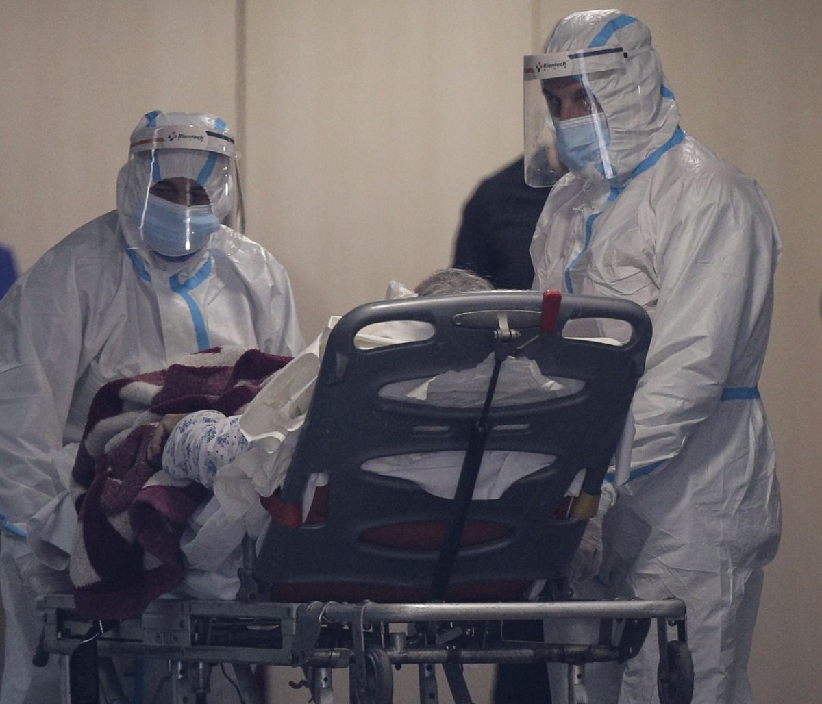 Κρούσματα σήμερα: 901 νέα ανακοίνωσε ο ΕΟΔΥ - 58 νεκροί σε 24 ώρες - 534 οι διασωληνωμένοι