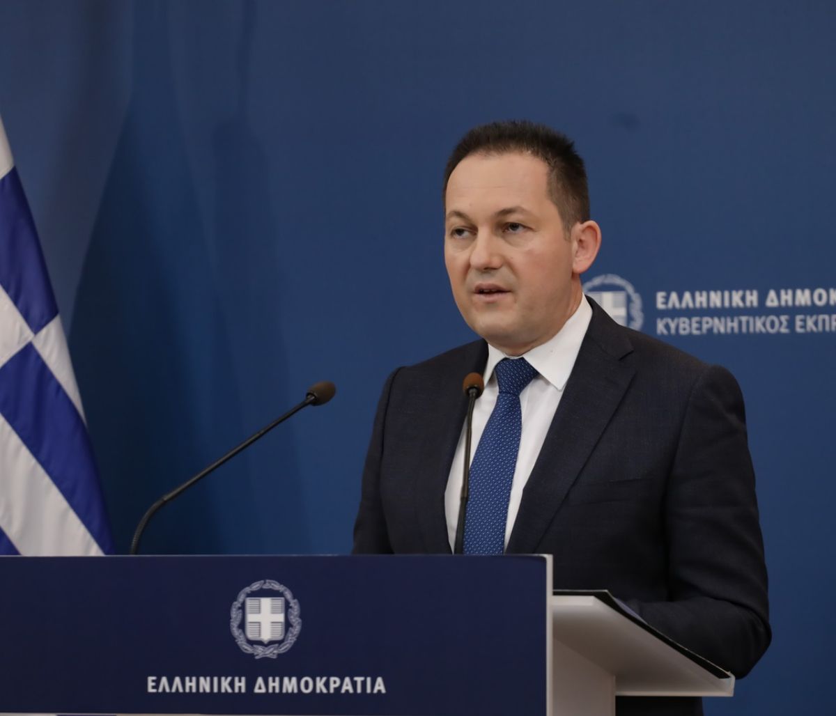 Πέτσας: Θα υπάρξουν νέα τοπικά lockdown αν ξεφύγουμε - Από τις 7 Ιανουαρίου θα εξεταστεί το άνοιγμα