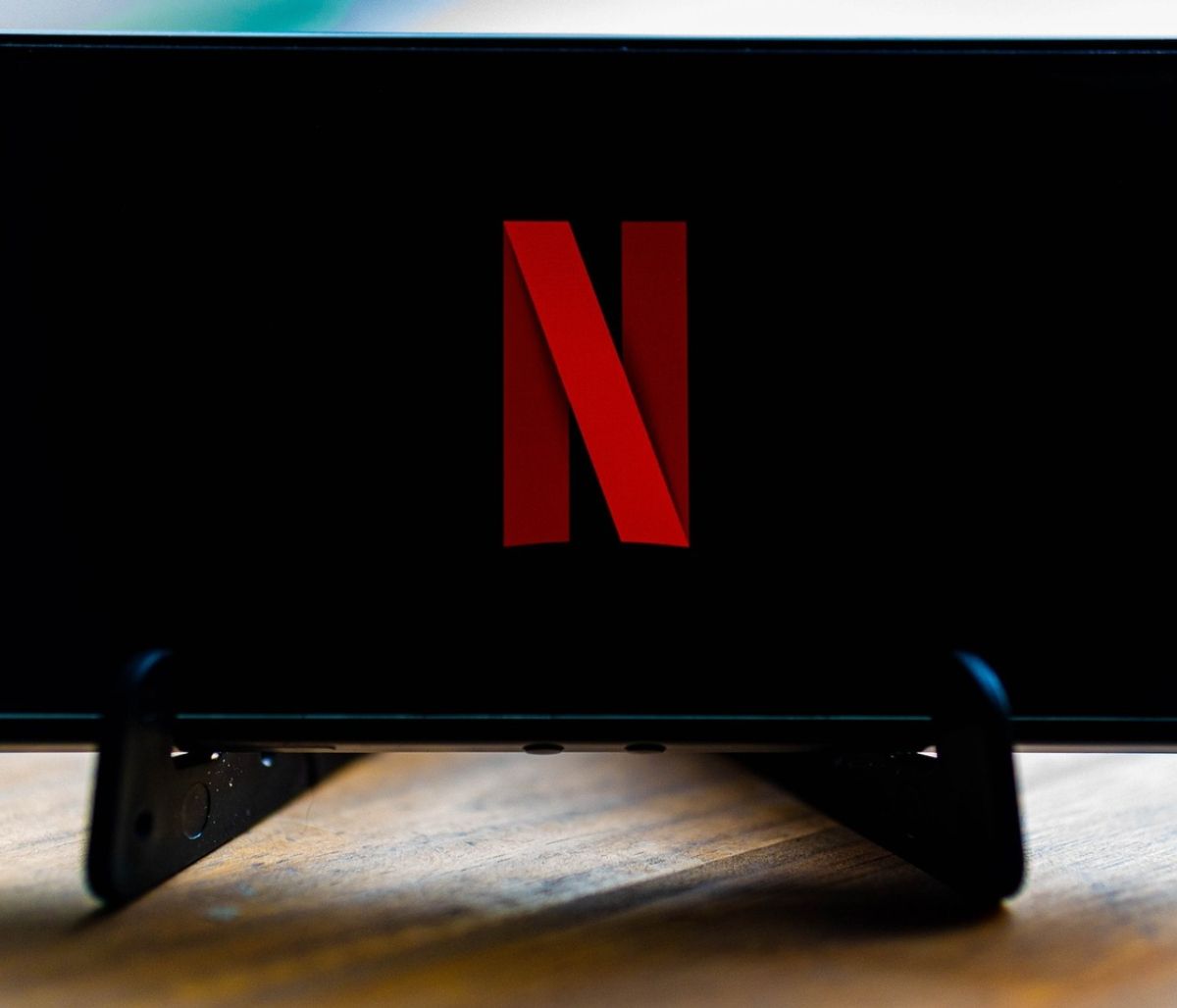 Netflix: Τι είδαν οι Έλληνες το 2020; Οι σειρές και οι ταινίες που προτίμησαν (pics)
