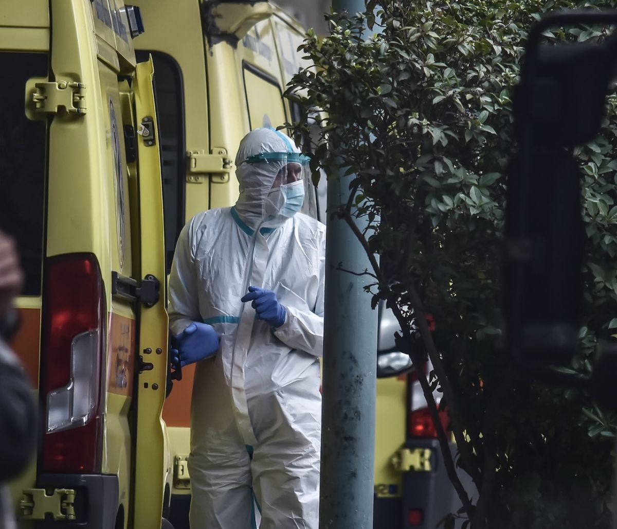 Κρούσματα σήμερα: 942 νέα ανακοίνωσε ο ΕΟΔΥ - 58 νεκροί σε 24 ώρες - 443 οι διασωληνωμένοι