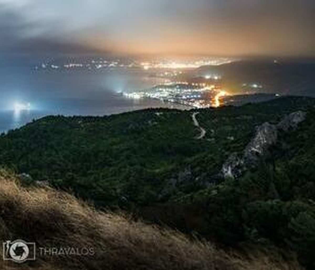 Απίστευτες εικόνες στη Σάμο με νυχτερινό ουράνιο τόξο (pics)