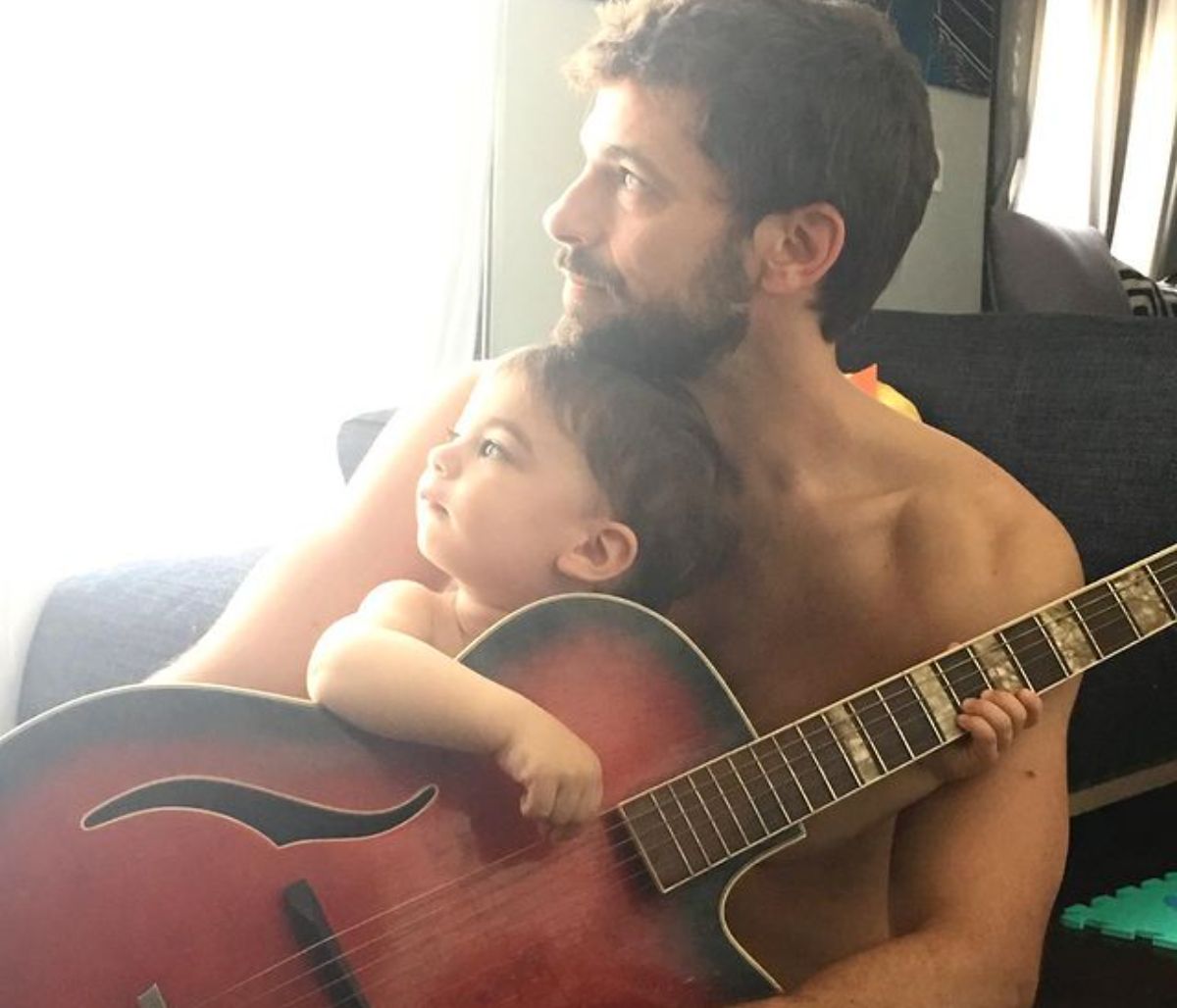 Πολυτάλαντος ο Αποστόλης Τότσικας - Δείτε τι έφτιαξε για τα δίδυμα