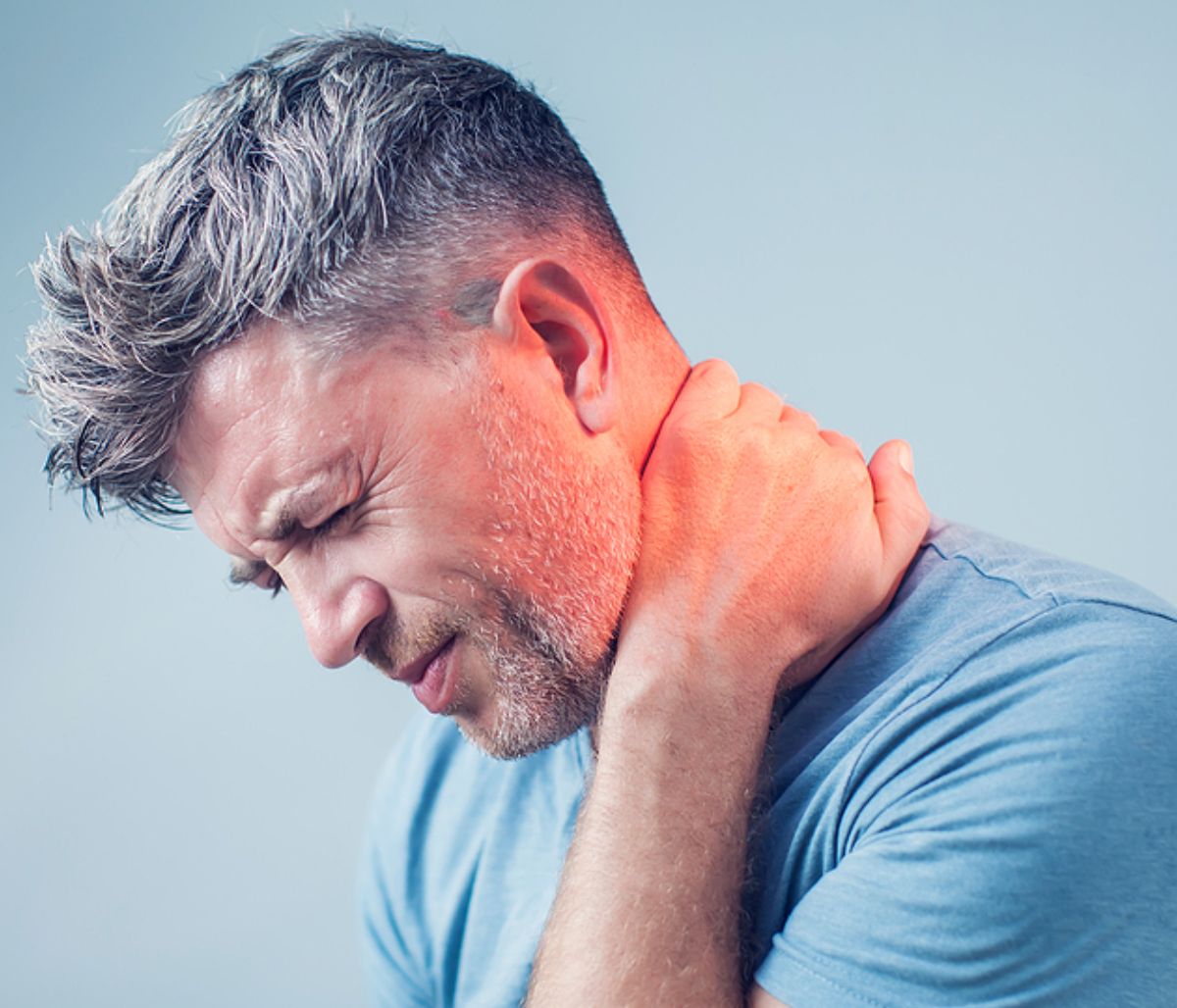 «Πιάσιμο» στον αυχένα: Ποιες είναι οι βασικές αιτίες (εικόνες)