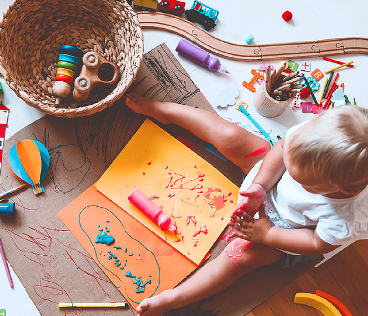 Εκπαίδευση νηπίων στο σπίτι με τη μέθοδο Waldorf (vid)