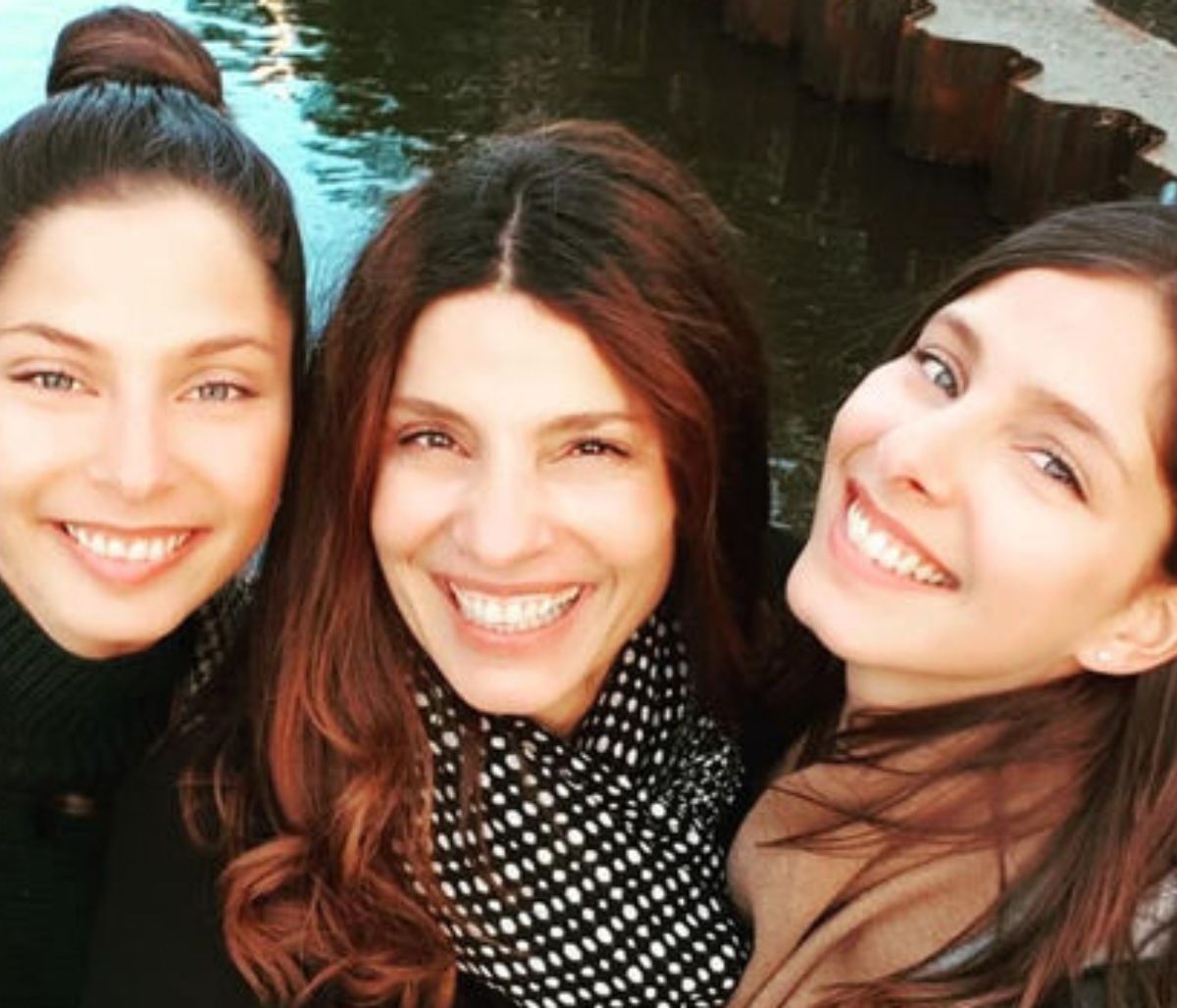 H Πόπη Τσαπανίδου θα γίνει γιαγιά! (pics)