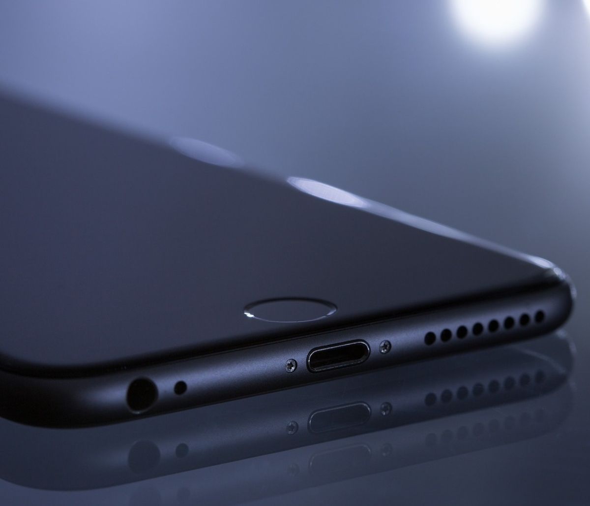 Προειδοποίηση από την Apple για τους χρήστες iPhone: «Κατεβάστε το τελευταίο update»