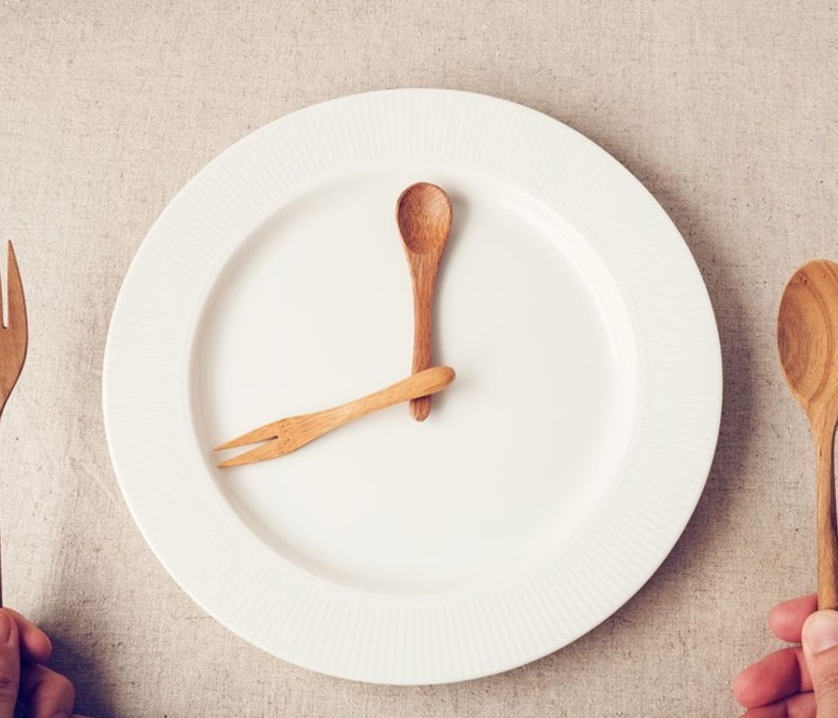 Διαλείπουσα νηστεία: Τα λάθη που μπορεί να σας παχαίνουν (εικόνες)