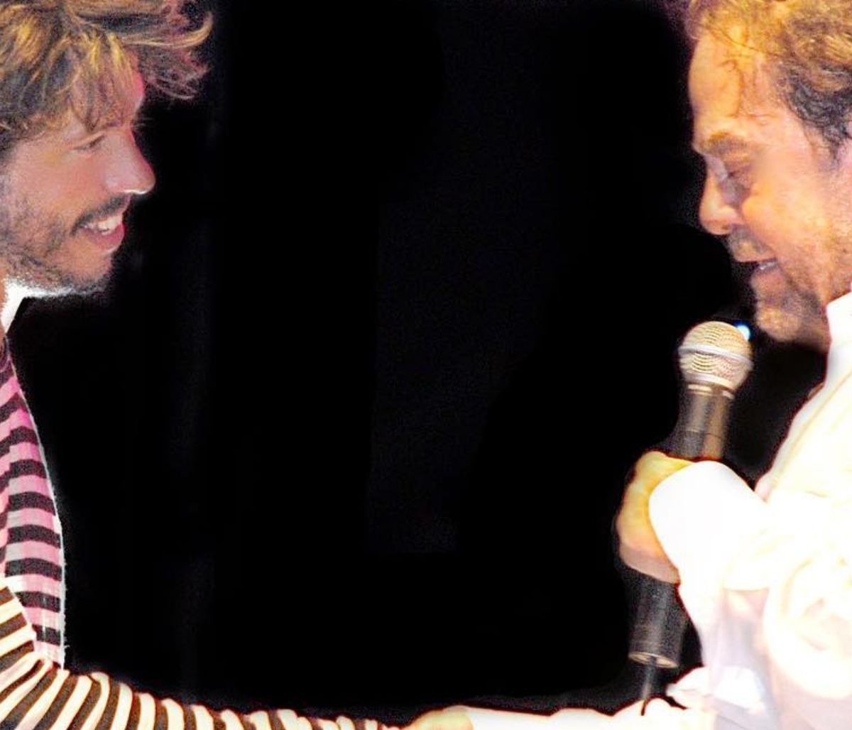 Χ. Βαρθακούρης: Η throwback φώτο με τα αδέλφια του και τον Γιάννη Πάριο