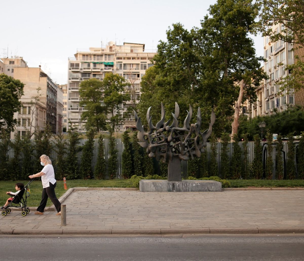 Κρούσματα σήμερα: 1.585 νέα, 40 θάνατοι, 521 διασωληνωμένοι ανακοίνωσε ο ΕΟΔΥ
