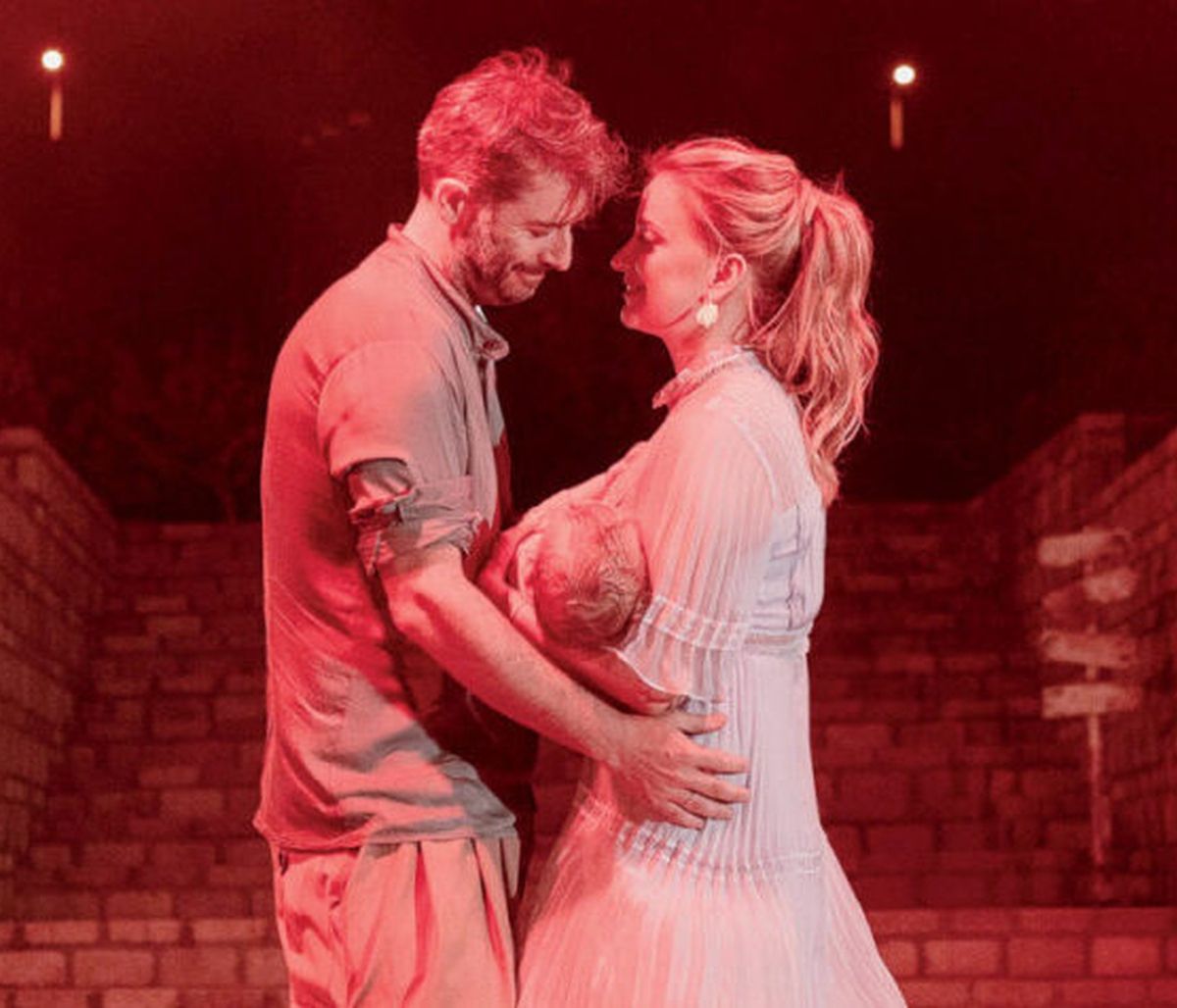 Μπουρδούμης - Δροσάκη: Νέες φωτό από τη βάφτιση του γιου τους Αναστάση!