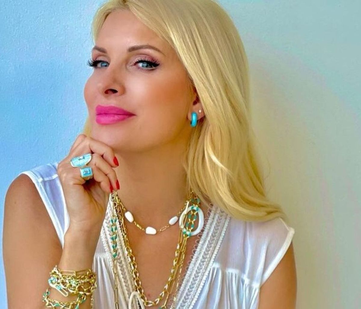 Αποκλειστικό: Μάθαμε τον λόγο για το ταξίδι-αστραπή της Μενεγάκη από την Άνδρο στην Αθήνα!