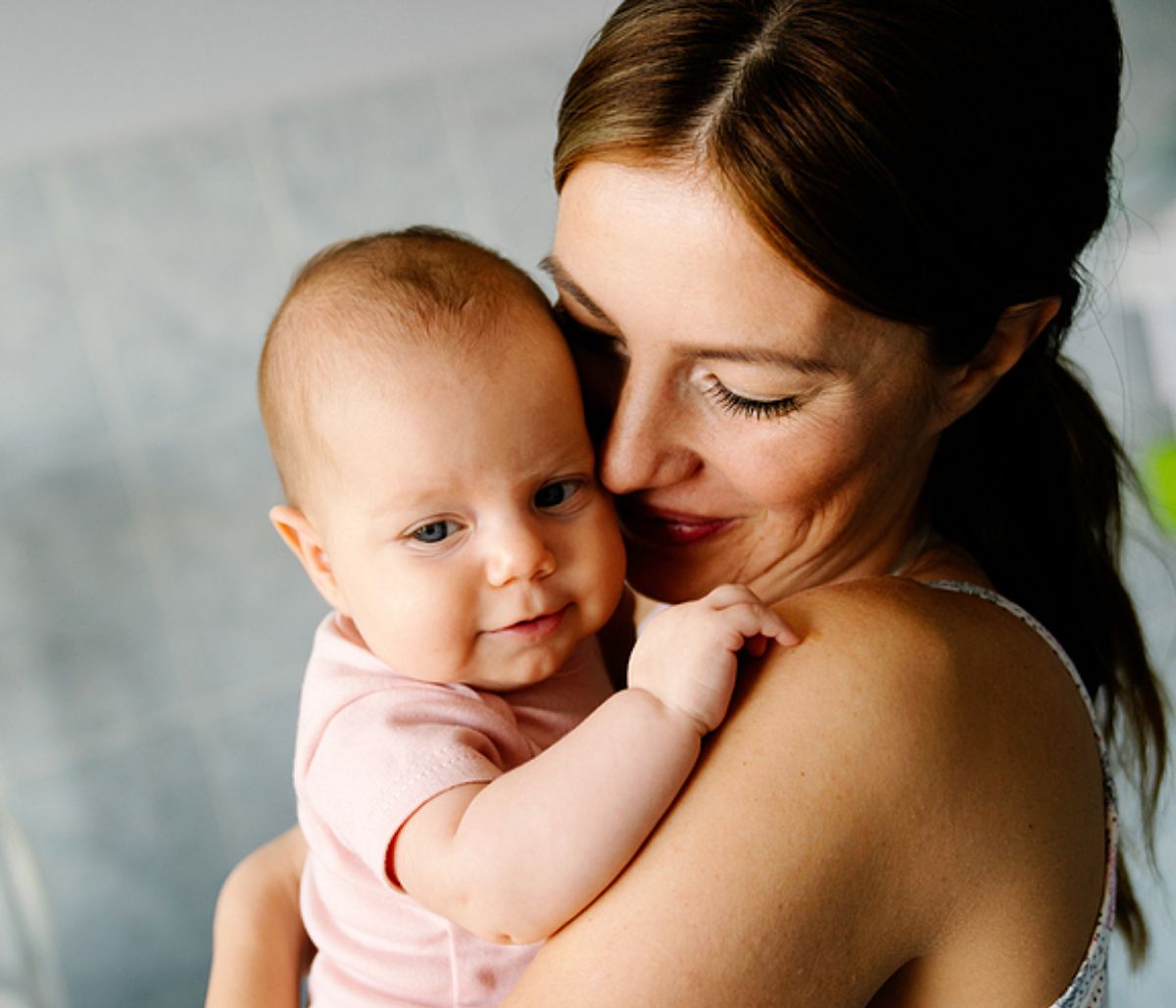 Πώς αλλάζει ο εγκέφαλος της γυναίκας όταν γίνεται μαμά;