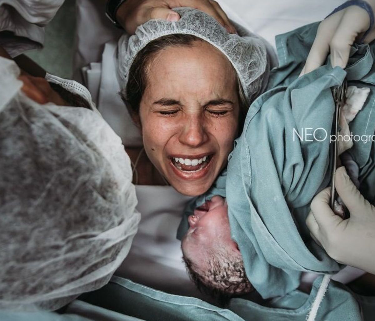 "Έκρηξη αγάπης" - Εκπληκτικές φωτογραφίες τοκετού