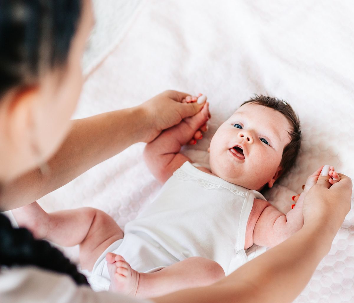 Πέντε τρόποι για να δεθείτε με το νεογέννητο