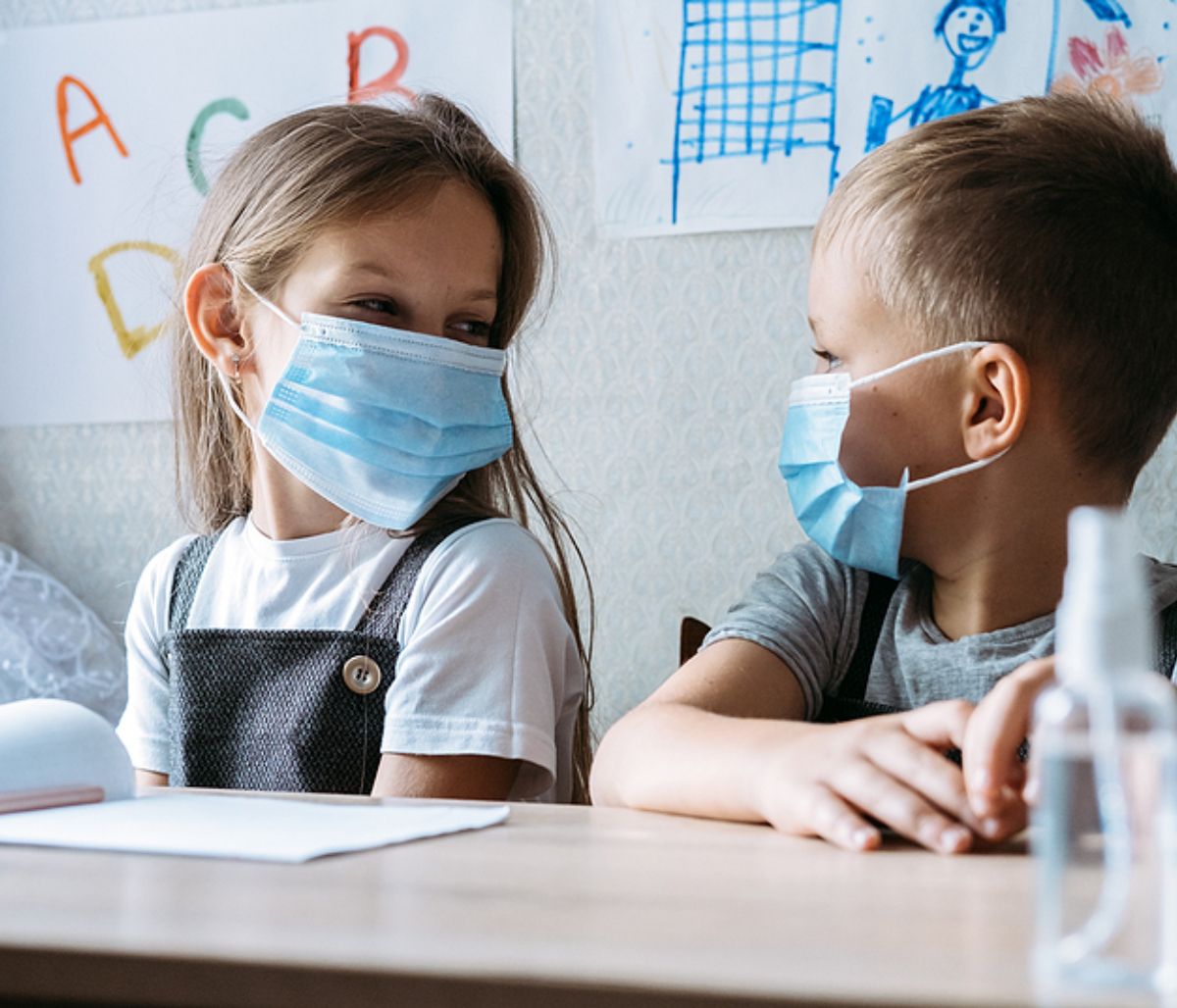 Τι συμβουλεύει το CDC για την επιστροφή στο σχολείο;