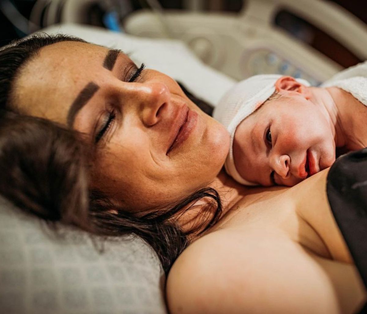 Μετά από 7 χρόνια προσπαθειών και υπογονιμότητας έγινε μητέρα (εικόνες)