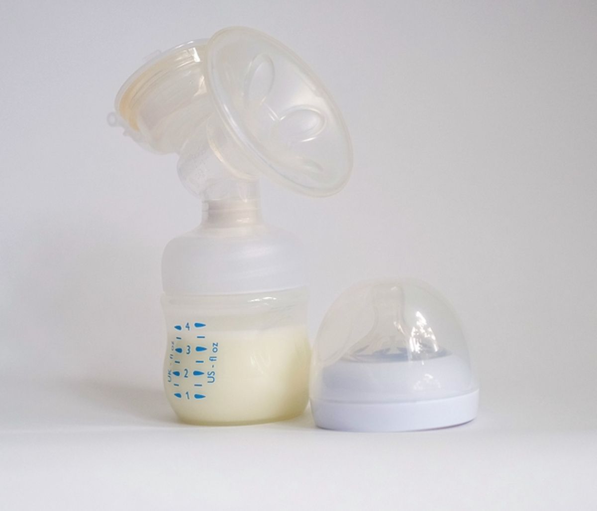 Πράσινο, κίτρινο, ροζ και γαλάζιο μητρικό γάλα; Κι όμως υπάρχουν