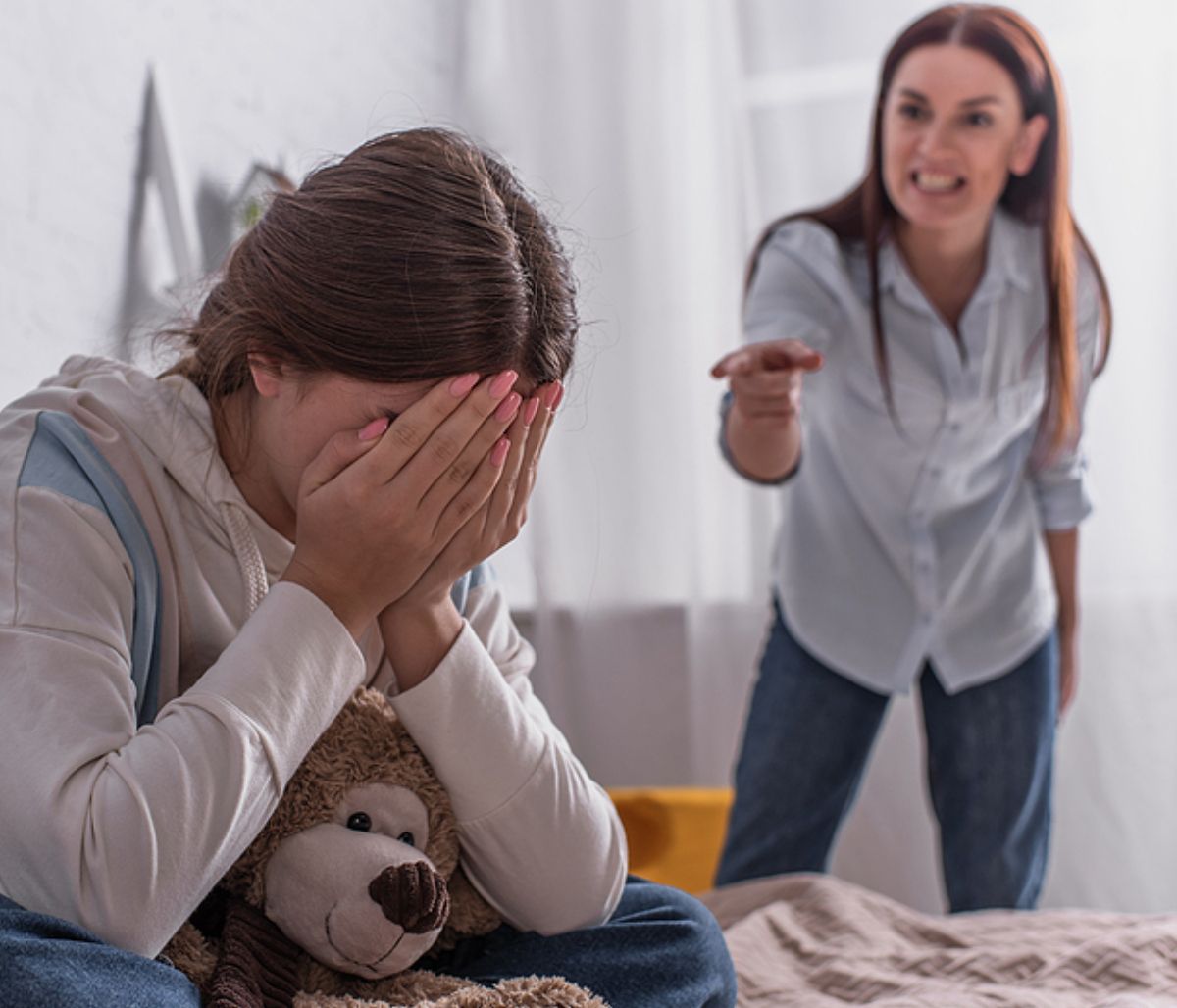 Εννιά χαρακτηριστικά της τοξικής μητέρας