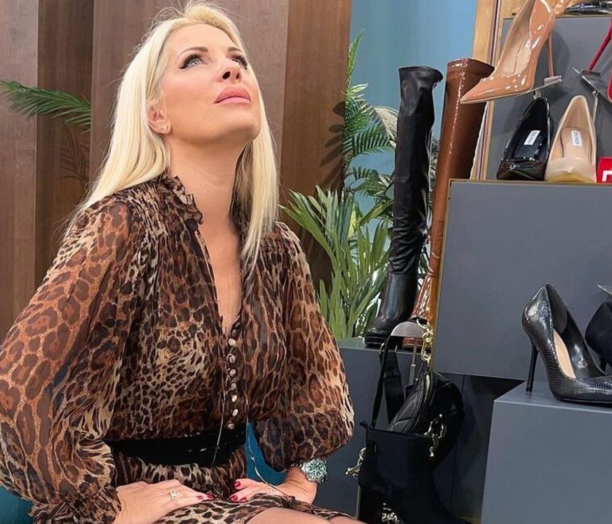 Ελένη Μενεγάκη: «Είσαι πιο αδύνατη από ποτέ» - Η ατάκα της για τη σιλουέτα της! (Video)