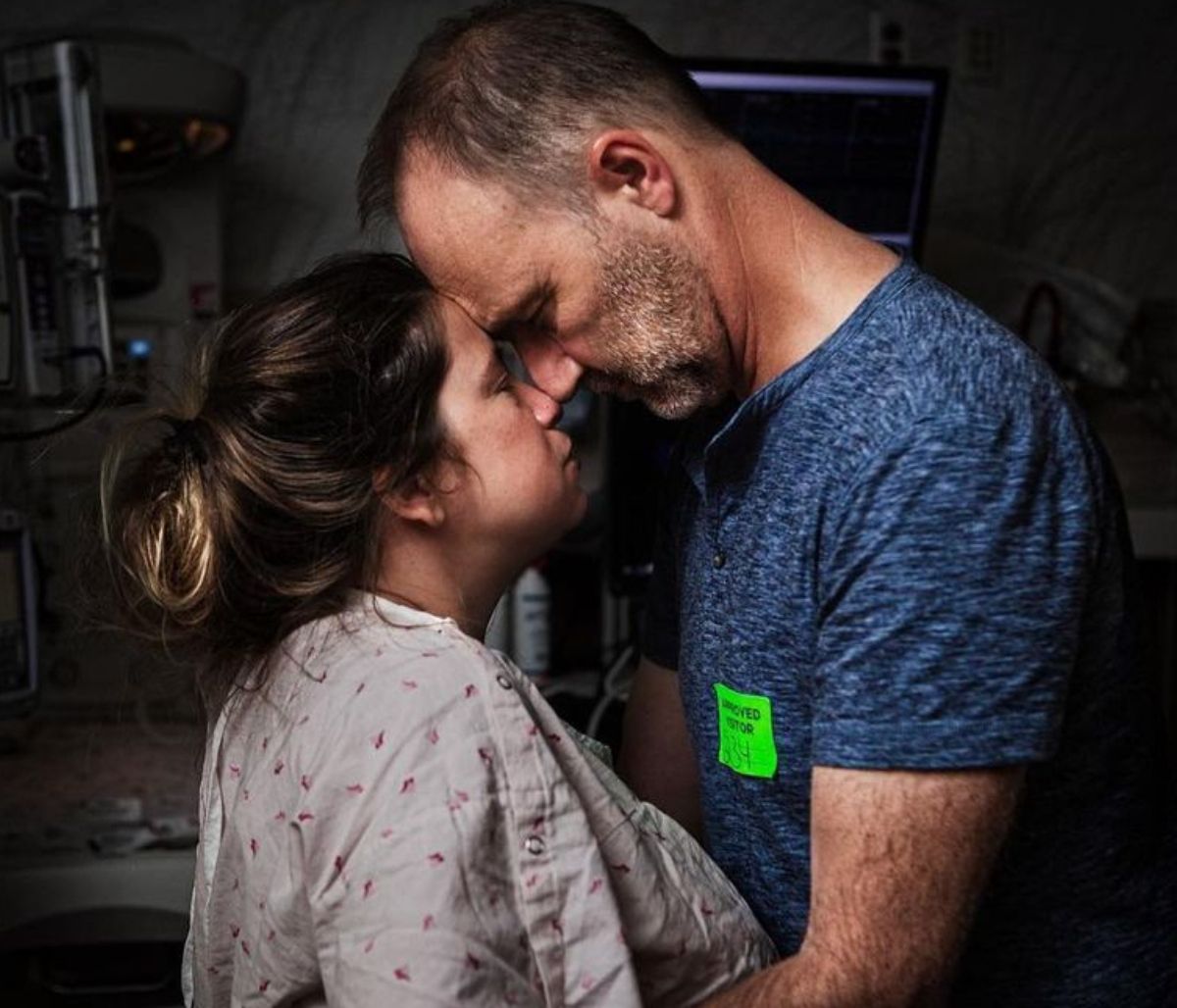 Μετά από 31 ώρες κατάφερε να γεννήσει - Φώτο που δείχνουν μια μαχήτρια