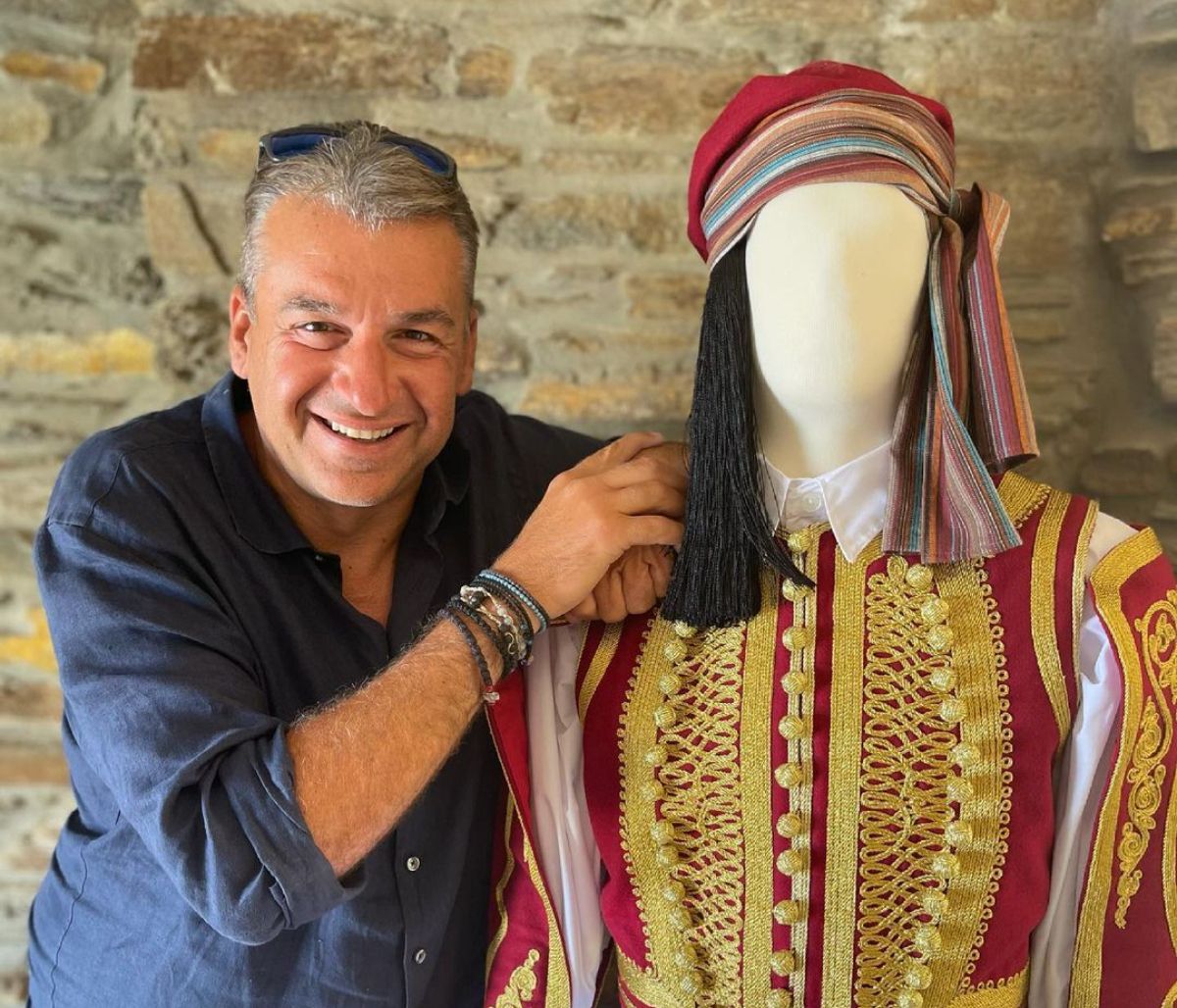 Γιώργος Λιάγκας: Εξόρμηση με τους γιους του - Φώτο από τον Μαίναλο