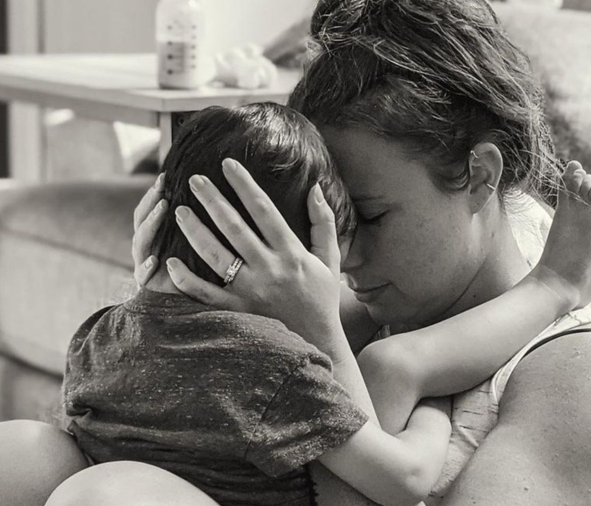 «Όταν σε αγκαλιάζω, είναι σαν να αγκαλιάζω τον εαυτό μου»