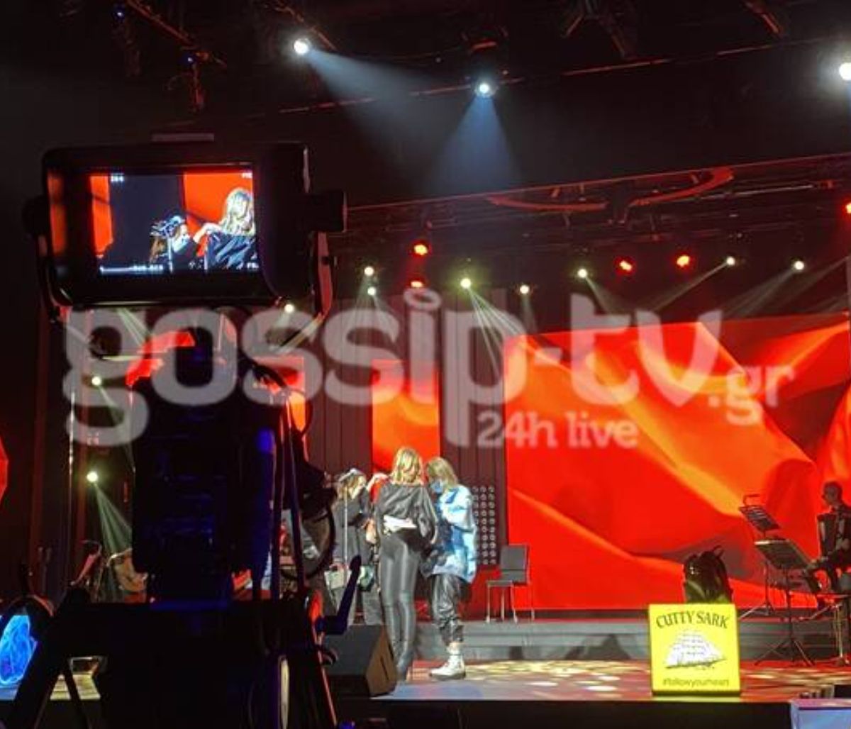 Σπίτι με το Mega: Αποκλειστικές εικόνες backstage από την επιστροφή του Αλκαίου μετά από 11 χρόνια!